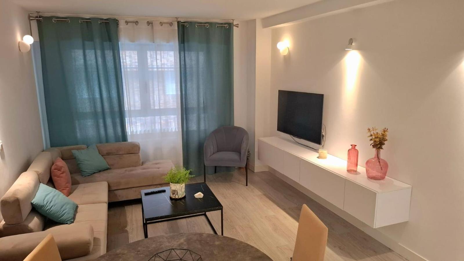 Moderno Apartamento Con Garaje Privado En El Centro De Vigo Zewnętrze zdjęcie